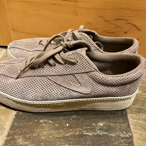 EUC Tretorn Nylite Bold Suede Lace Up Sneakers - Picture 4 of 6